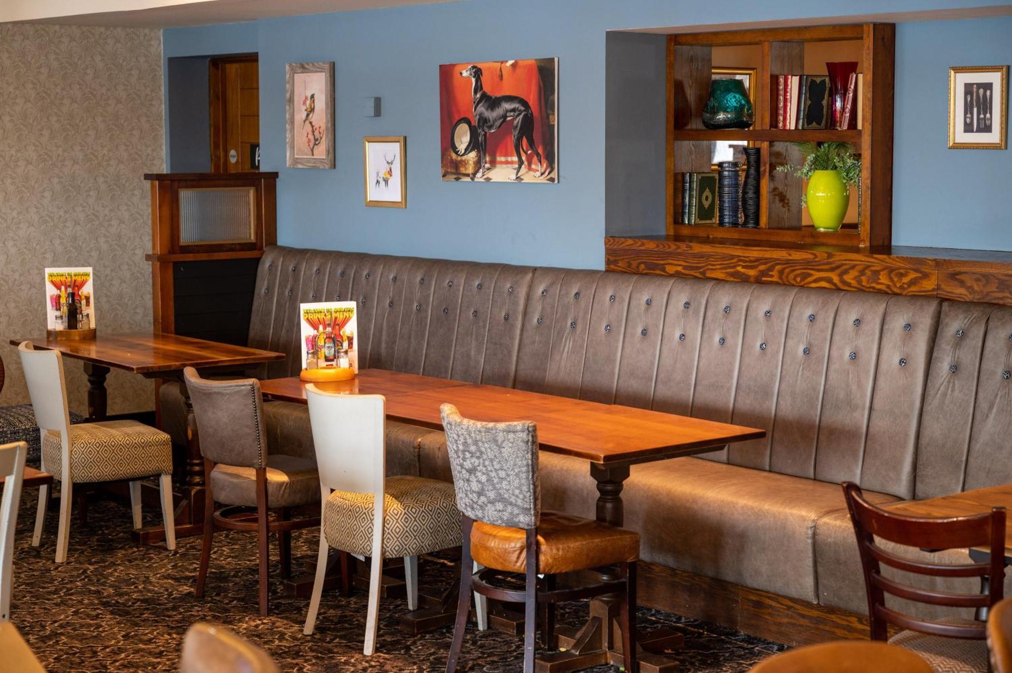 The Titan Hotel Clydebank Eksteriør billede