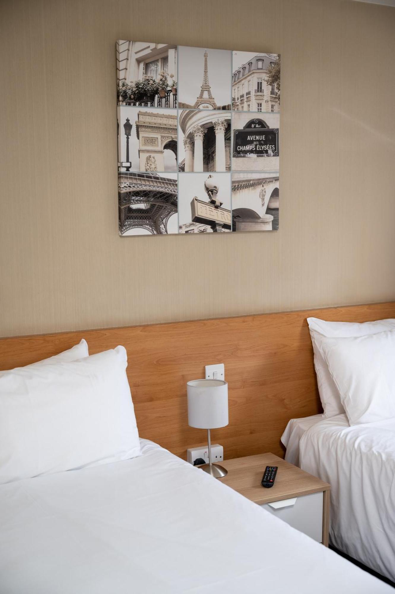 The Titan Hotel Clydebank Eksteriør billede
