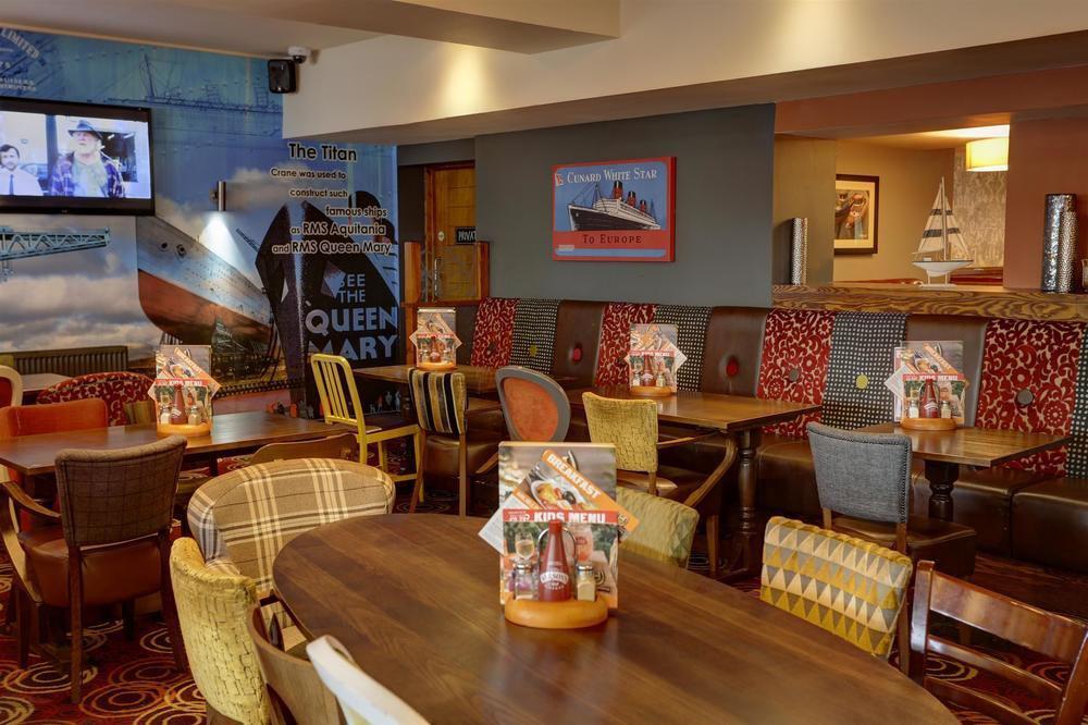 The Titan Hotel Clydebank Eksteriør billede